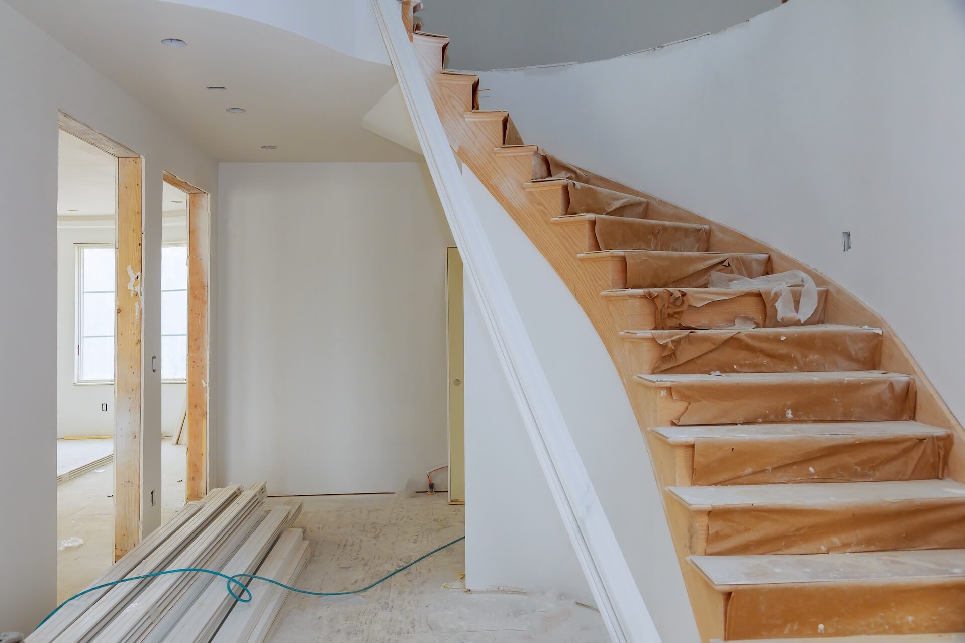 Trapprenovering Götene har nyligen färdigställt en elegant spiraltrappa